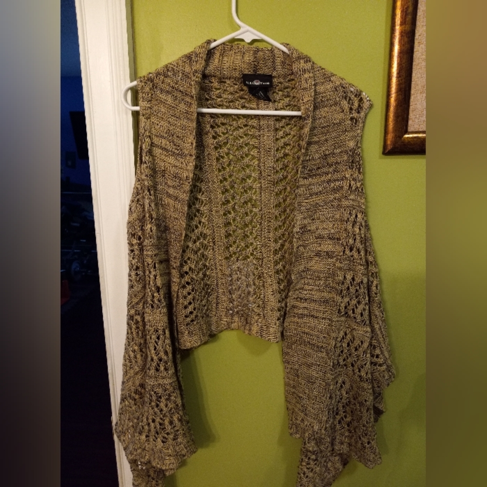 It's our time sleeveless cardigan